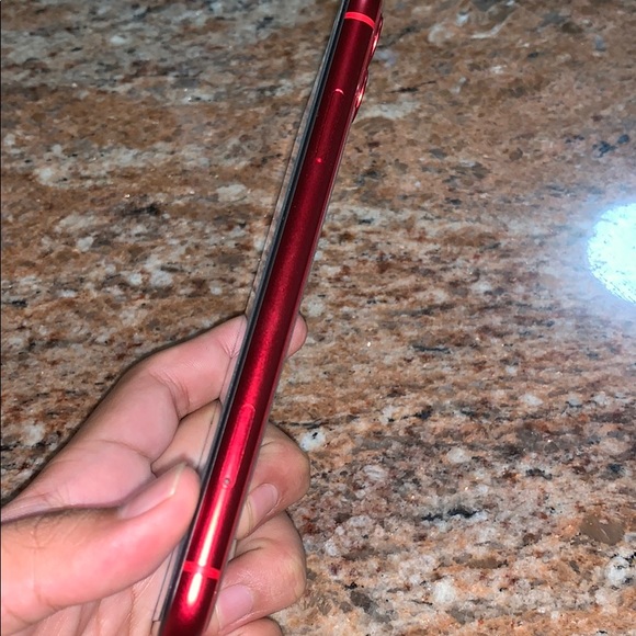 IPHONE 11 64GB - Picture 3 of 5